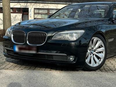 Gebraucht BMW ActiveHybrid 7 465 PS (342 kW) 2012 Schwarz Limousine