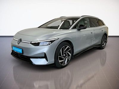 Scale silver metallic Gebraucht 2025 VW ID.7 Pro Kombi | 48.495 € (Guter Preis)