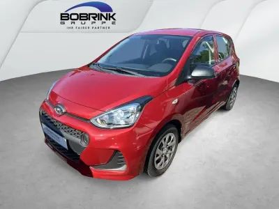 Gebraucht Hyundai i10 Classic 67 PS (49 kW) 2018 Rot Kleinwagen