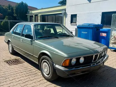 Gebraucht BMW 735 185 PS (136 kW) 1985 Grün Limousine