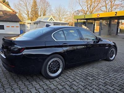 Gebraucht BMW 520 190 PS (139 kW) 2016 Schwarz Limousine