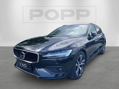 Onyx black / metallic Gebraucht 2024 Volvo V60 Core Kombi | 33.960 € (Superpreis)