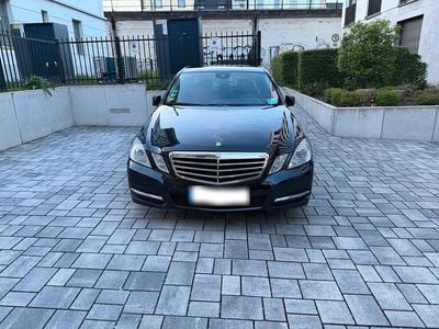 Gebraucht Mercedes E200 184 PS (135 kW) 2010 Schwarz Limousine