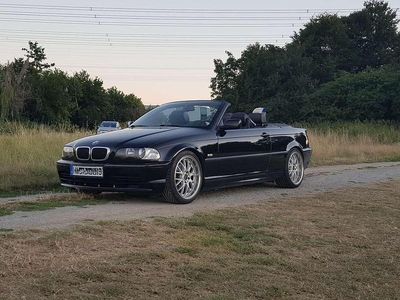 Gebraucht BMW 318 Cabriolet 143 PS (105 kW) 2001 Schwarz Cabrio