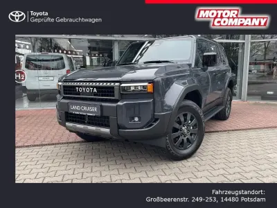 Neu Toyota Land Cruiser Executive 205 PS (150 kW) 2026 Grau SUV