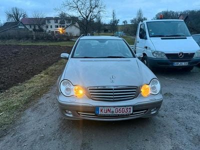Gebraucht Mercedes C220 Elegance 150 PS (110 kW) 2007 Grau Kombi