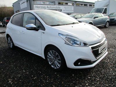 Gebraucht Peugeot 208 Style 99 PS (72 kW) 2016 Weiß Kleinwagen