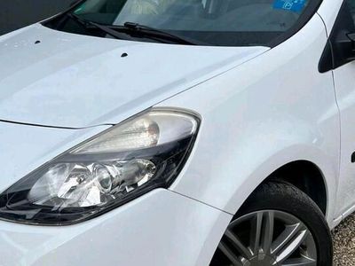 gebraucht Renault Clio automatisk