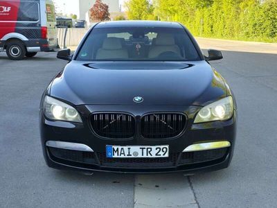 BMW 730