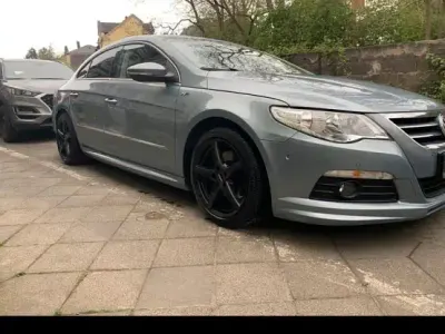 Używany VW Passat R-line 140 KM (102 kW) 2011 Niebieski Sedan/Limuzyna