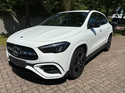 Gebraucht Mercedes GLA180 AMG 136 PS (100 kW) 2024 Weiß SUV