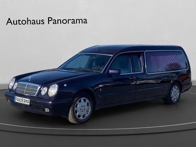 Gebraucht Mercedes E290 Classic 129 PS (94 kW) 1997 Violet Kombi