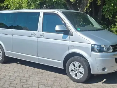 Gebraucht VW Caravelle 140 PS (102 kW) 2013 Reflexsilber metallic Van