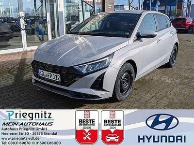 Gebraucht Hyundai i20 101 PS (74 kW) 2025 Grau Kleinwagen