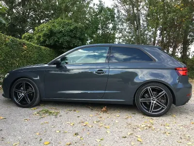 Gebraucht Audi A3 108 PS (79 kW) 2016 Grau Limousine