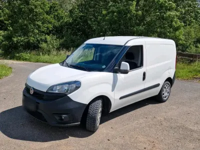 Gebraucht Fiat Doblò 101 PS (74 kW) 2019 Weiß Van / Kleinbus