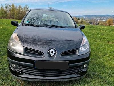 Begagnad Renault Clio II Rip Curl 75 HK (55 kW) 2008 Svart Halvkombi