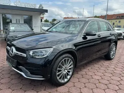 Gebraucht Mercedes GLC220 AMG 194 PS (142 kW) 2021 Schwarz/baltic black SUV