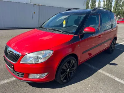 Gebraucht Skoda Roomster Elegance 86 PS (63 kW) 2013 Rot Van / Kleinbus