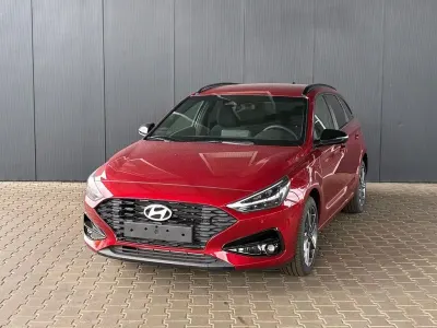 Neu Hyundai i30 Comfort 101 PS (74 kW) 2025 Rot Kombi