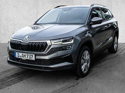 Moonweiß perleffekt Gebraucht 2025 Skoda Karoq Selection SUV | 28.480 € (Superpreis)
