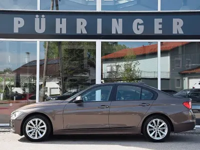 Gebraucht BMW 320 Sport Line 184 PS (135 kW) 2013 Braun Limousine