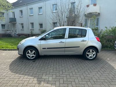 gebraucht Renault Clio 1,2 Benzin