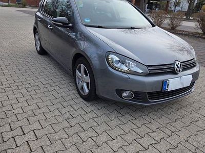 Usata VW Golf VI Style 140 CV (102 kW) 2011 Grigio Utilitaria