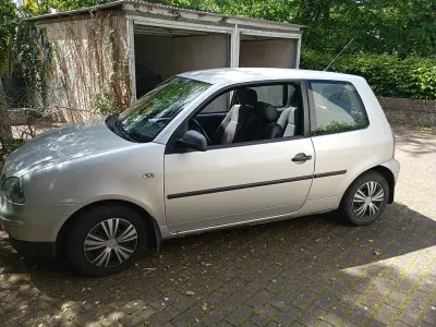 Używany Seat Arosa 60 KM (44 kW) 2005 Szary Hatchback