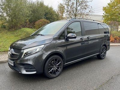 Grau Gebraucht 2022 Mercedes V300 Avantgarde Van / Kleinbus | 55.900 € (Fairer Preis)