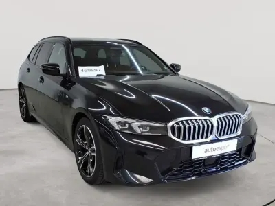 Gebraucht BMW 320 Sport Line 184 PS (135 kW) 2024 Saphirschwarz metallic Kombi