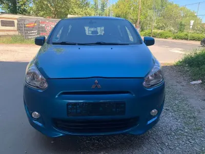 Usata Mitsubishi Space Star Top 80 CV (58 kW) 2015 Blu Berlina