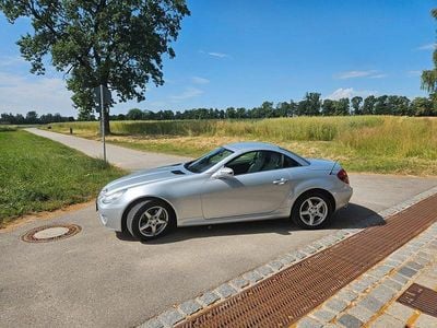 Gebraucht Mercedes SLK200 184 PS (135 kW) 2010 Silber Cabrio