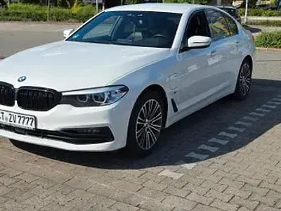 Gebraucht BMW 530e 252 PS (185 kW) 2019 Weiß Limousine