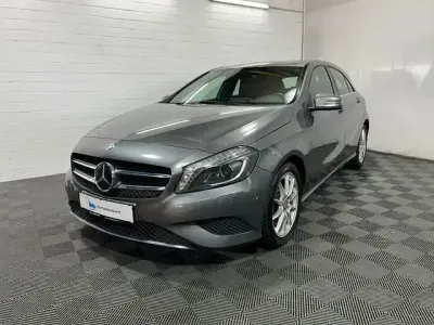 Używany Mercedes A180 Style 122 KM (89 kW) 2013 Szary Sedan/Limuzyna