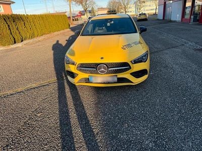 Gebraucht Mercedes CLA200 Shooting Brake AMG line 150 PS (110 kW) 2022 Gelb Kombi
