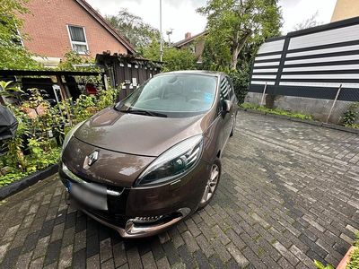 Gebraucht Renault Scénic III 150 PS (110 kW) 2013 Braun Van / Kleinbus