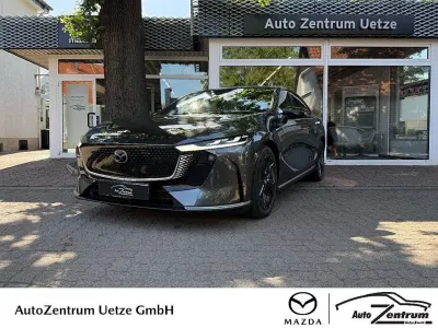Neu Mazda 6e Takumi-Line 189 kW (258 PS) 2026 Grau Limousine