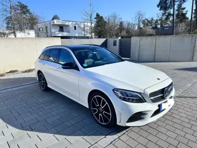 Gebraucht Mercedes C400 333 PS (244 kW) 2018 Weiß Limousine