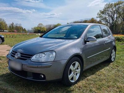 Usata VW Golf VI United 80 CV (58 kW) 2008 Argento Utilitaria