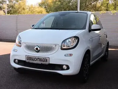 Gebraucht Smart ForFour Prime 90 PS (66 kW) 2019 Weiß Kleinwagen
