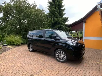 Gebraucht Ford Tourneo Custom 2024 Schwarz Van