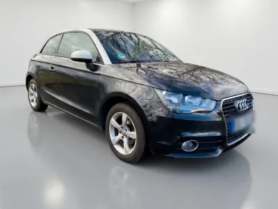 Begagnad Audi A1 Ambition 90 HK (66 kW) 2011 Svart Halvkombi