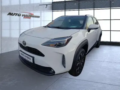 Neu Toyota Yaris Cross 131 PS (96 kW) 2025 Super white 2 SUV