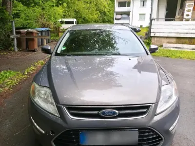 Gebraucht Ford Mondeo 163 PS (119 kW) 2012 Limousine