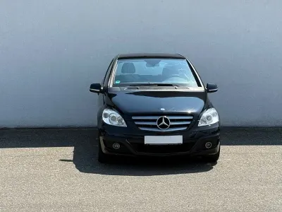 Gebraucht Mercedes B180 Classic 109 PS (80 kW) 2009 Schwarz Van / Kleinbus
