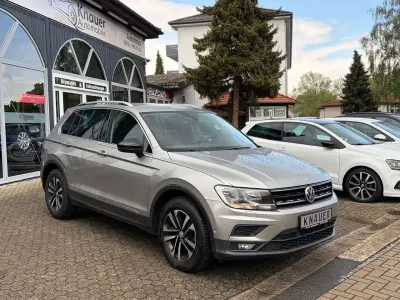 Gebraucht VW Tiguan IQ Drive 150 PS (110 kW) 2020 Tungsten silver SUV