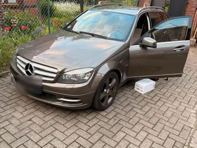 Gebraucht Mercedes C250 204 PS (150 kW) 2010 Braun Kombi