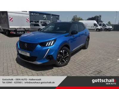 Gebraucht Peugeot e-2008 GT 100 kW (136 PS) 2022 Blau SUV