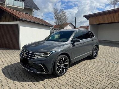 Usata VW Tiguan R-line 200 CV (147 kW) 2021 Grigio SUV